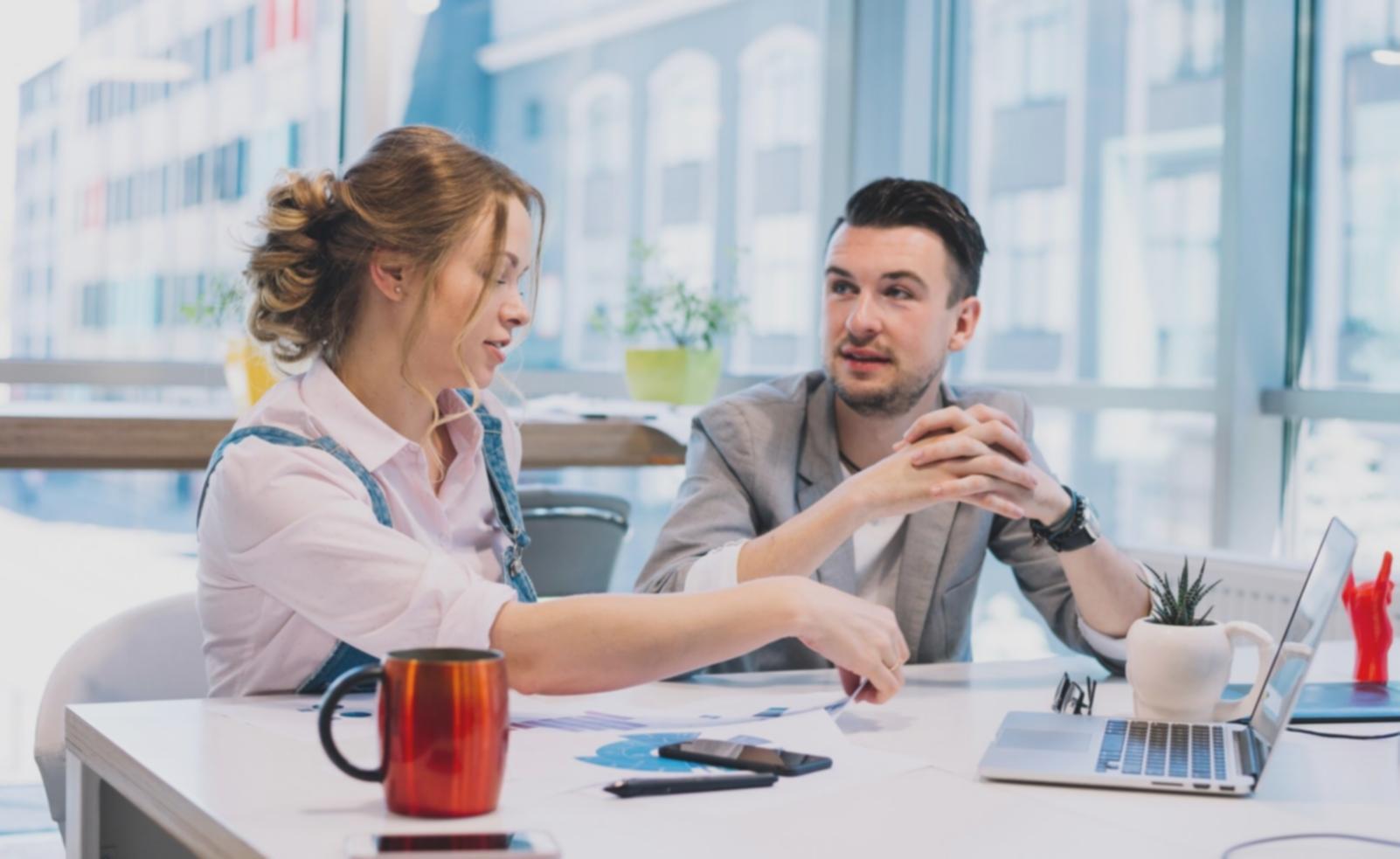 Студенты на интерактивном занятии по английскому языку